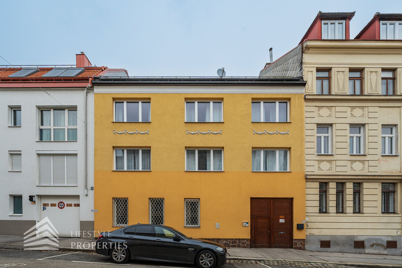 Immobilie zum Kauf als Kapitalanlage geeignet 1.990.000 € 8 Zimmer 674 m²<br/>Fläche Wien 1180