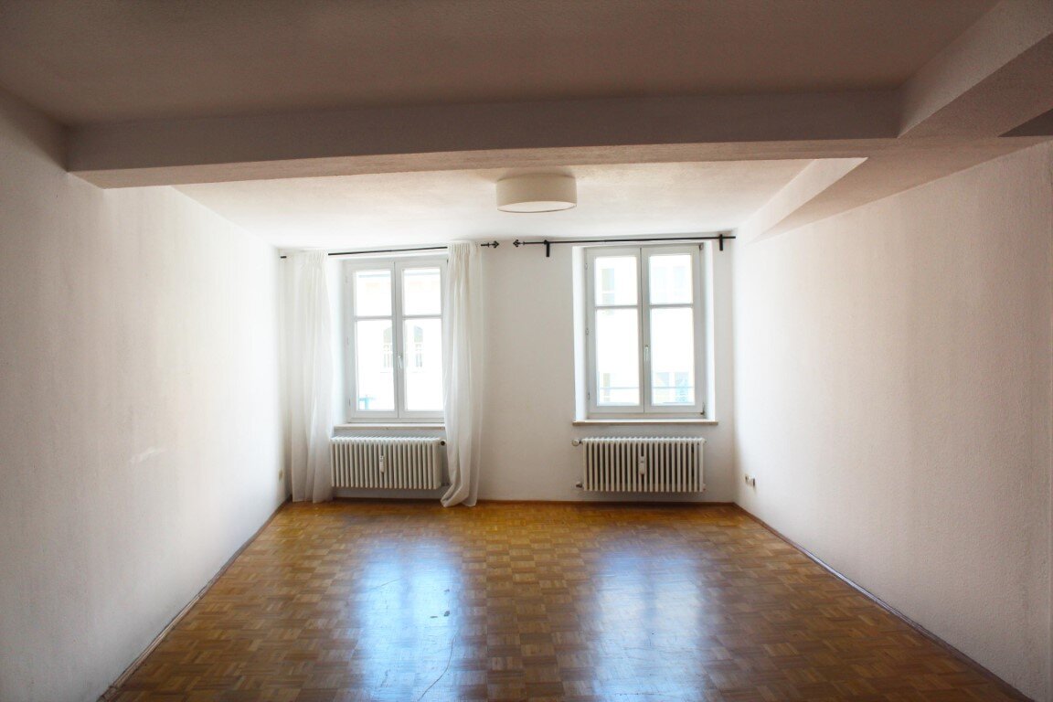 Wohnung zur Miete 700 € 3 Zimmer 82 m²<br/>Wohnfläche ab sofort<br/>Verfügbarkeit Ludwigstraße Altstadt Passau 94032