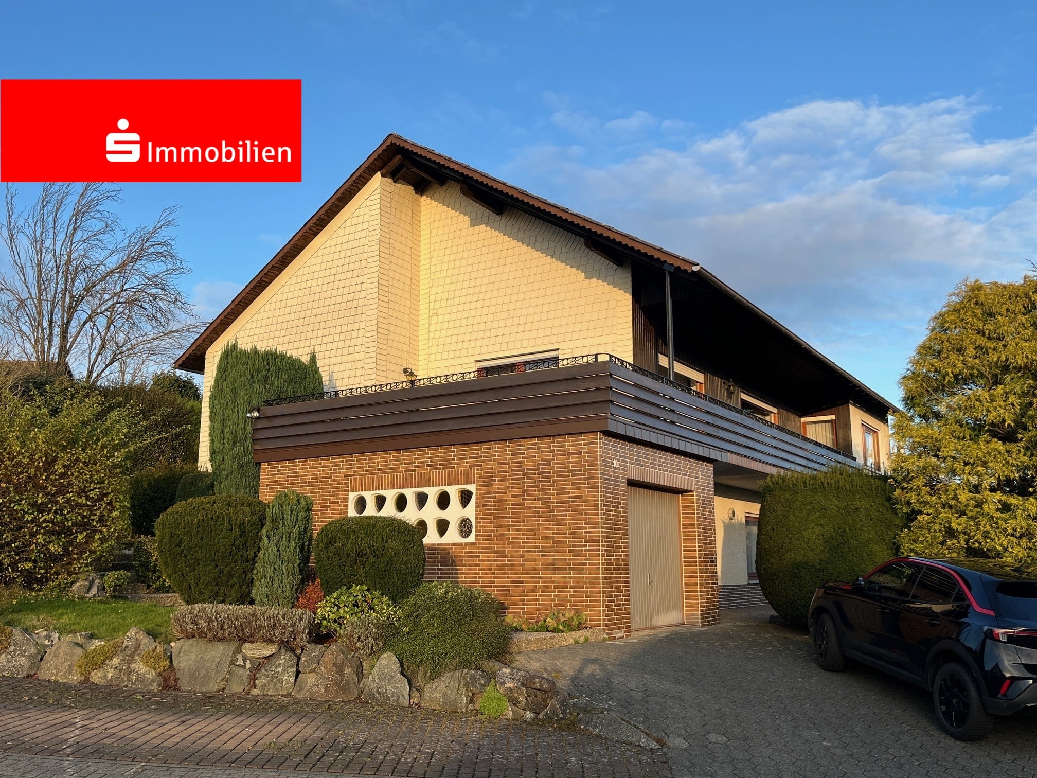 Einfamilienhaus zum Kauf 375.000 € 8 Zimmer 240 m²<br/>Wohnfläche 1.087 m²<br/>Grundstück 01.03.2025<br/>Verfügbarkeit Manderbach Dillenburg 35685