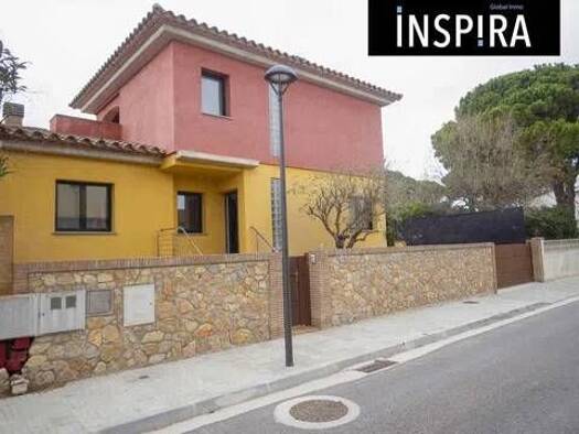 Chalet zum Kauf 550.000 € 4 Zimmer 301 m² Calle Salvia l'Escala 17130