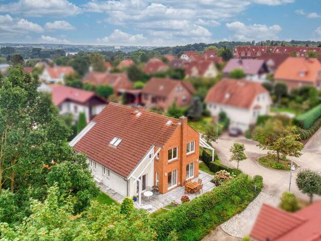 Einfamilienhaus zum Kauf 745.000 € 7 Zimmer 231 m² 721 m² Grundstück Broda Neubrandenburg 17033