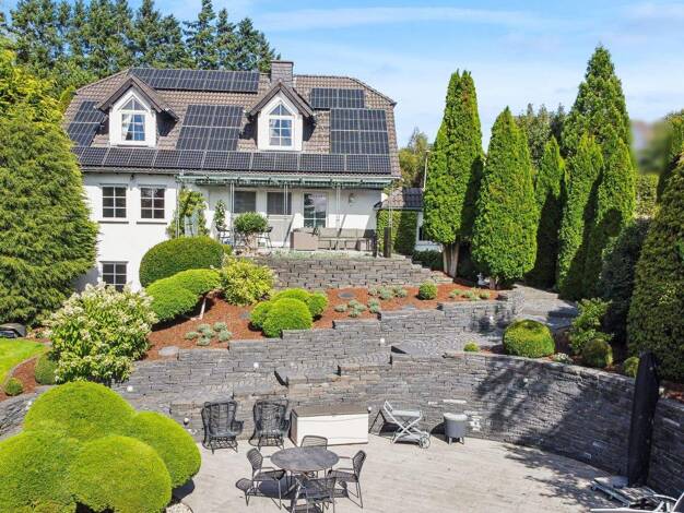 Einfamilienhaus zum Kauf 998.000 € 7 Zimmer 256 m² 1.331 m² Grundstück Kürrenberg Mayen 56727