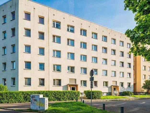 Wohnung zur Miete 487 € 2 Zimmer 56,7 m² 2. Geschoss frei ab 11.04.2026 Altenberger Platz 7 Tolkewitz/Seidnitz-Nord Dresden 01277