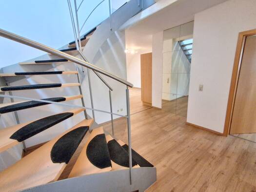 Maisonette zum Kauf als Kapitalanlage geeignet 205.000 € 3 Zimmer 77,4 m² Singen Singen (Hohentwiel) 78224