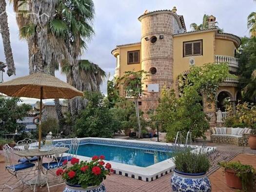 Villa zum Kauf 1.000.000 € 7 Zimmer 386 m² 1.999 m² Grundstück Gandia 46730