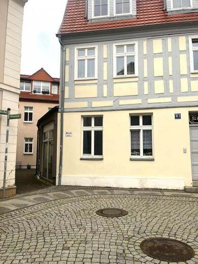Wohnung zur Miete 372 € 1 Zimmer 33,4 m² frei ab 15.06.2025 Steinstraße 1 Stadtmitte Eberswalde 16225