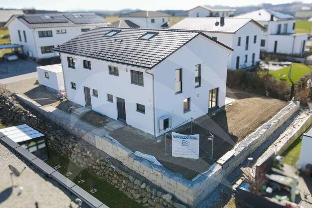 Doppelhaushälfte zum Kauf - Neubau provisionsfrei 499.900 € 4,5 Zimmer 131,3 m² 412 m² Grundstück Kaiserfeld 19a Frauenholz Aicha vorm Wald 94529