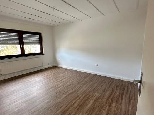 Wohnung zur Miete 950 € 2 Zimmer 65 m² Geschoss 2/2 frei ab sofort Bruchsal 76646