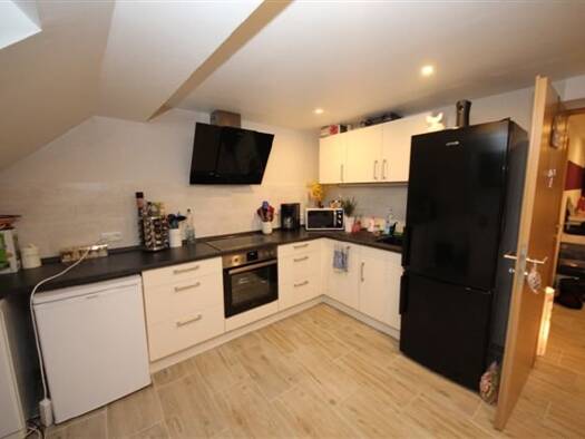 WG-Zimmer zur Miete 750 € 3 Zimmer 86 m² 2. Geschoss frei ab 15.04.2026 Merzkirchen 54439