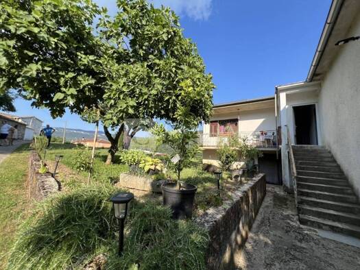 Haus zum Kauf 169.000 € 4 Zimmer 260 m² Buzet Buzet