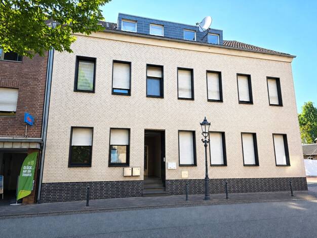 Mehrfamilienhaus zum Kauf 695.000 € 11 Zimmer 334,5 m² 336 m² Grundstück Neersen Willich 47877