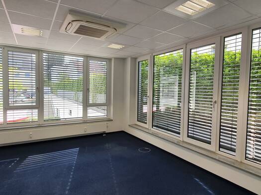 Bürofläche zur Miete provisionsfrei 366 m² Bürofläche Galgenberg Regensburg 93053