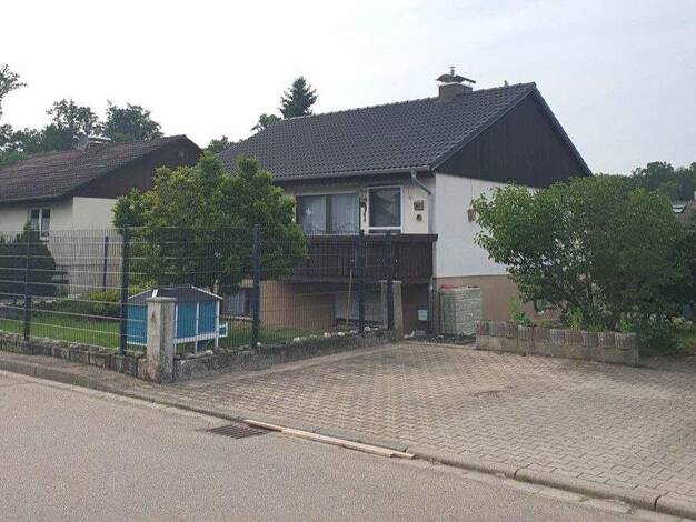 Einfamilienhaus zum Kauf 360.000 € 5 Zimmer 120 m² 593 m² Grundstück Nattheim 89564