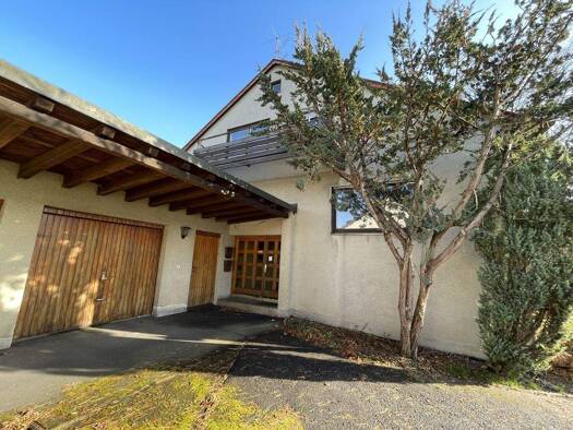 Einfamilienhaus zum Kauf 265.000 € 234 m² 2.544 m² Grundstück Tirschenreuth 95643