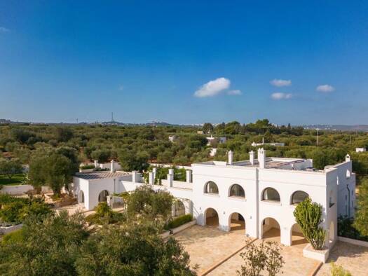 Bauernhaus zum Kauf 6.500.000 € 20 Zimmer 1.200 m² Ostuni 72017
