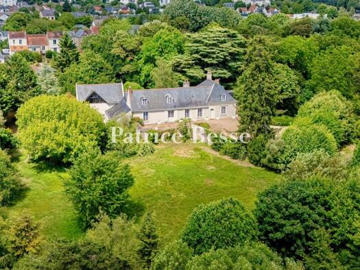 Einfamilienhaus zum Kauf 1.785.000 € 8 Zimmer 630 m² 23.916 m² Grundstück Centre Tours 37100