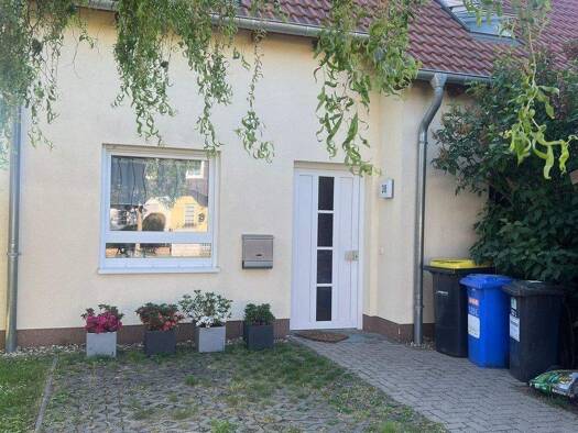 Reihenmittelhaus zur Miete 1.300 € 4 Zimmer 110 m² frei ab 01.10.2026 Erich-Kästner-Straße Prester Prester 39114