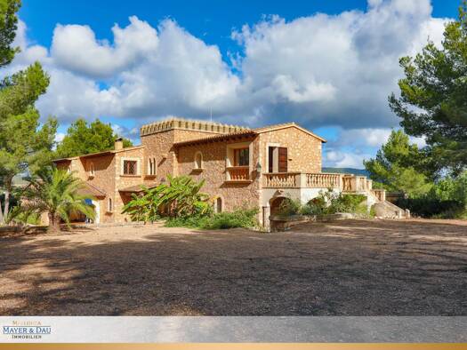 Haus zur Miete 5.000 € 350 m² 16.000 m² Grundstück frei ab sofort Son Servera 07550