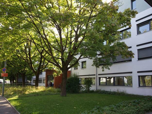 Wohnung zur Miete 940 € 2 Zimmer 56,1 m² EG Bgm.-Bohl-Str. 54 Pfersee Augsburg 86157