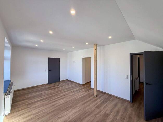 Wohnung zur Miete 450 € 2 Zimmer 53 m² 2. Geschoss Schäferstraße 1 Waldenburg 08396