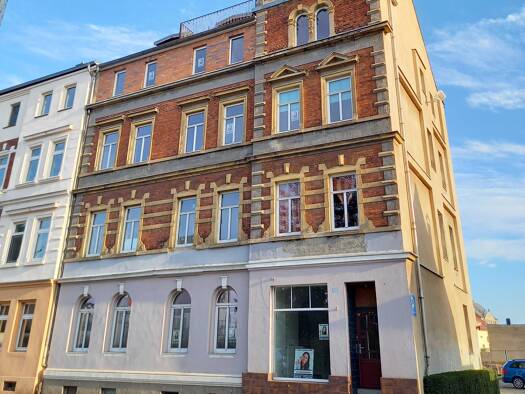 Wohn- und Geschäftshaus zum Kauf als Kapitalanlage geeignet 340.000 € 544,4 m² 690 m² Grundstück Altriesa Riesa 01589