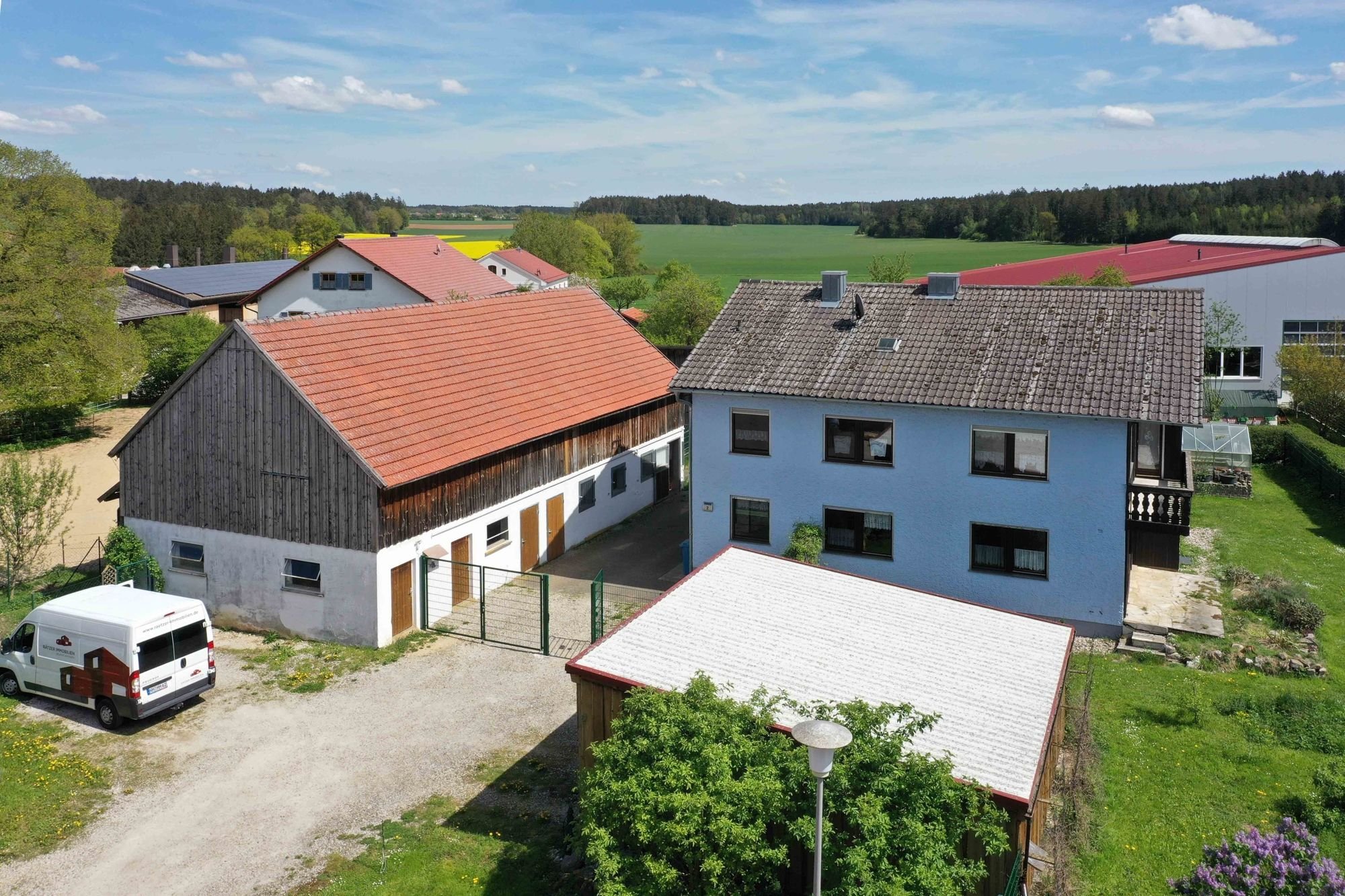 Bauernhaus zum Kauf 470.000 € 8 Zimmer 189 m²<br/>Wohnfläche 2.250 m²<br/>Grundstück Leiterzhofen Breitenbrunn 92363