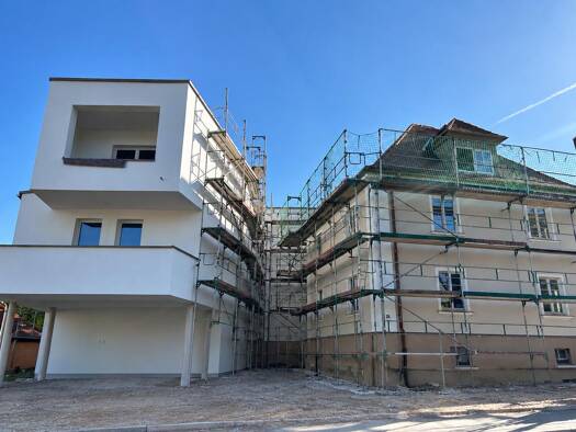 Wohnung zur Miete - Erstbezug 441 € 3 Zimmer 81 m² Geschoss 2/2 frei ab sofort Ansbacher Straße 25 Neustadt Neustadt an der Aisch 91413