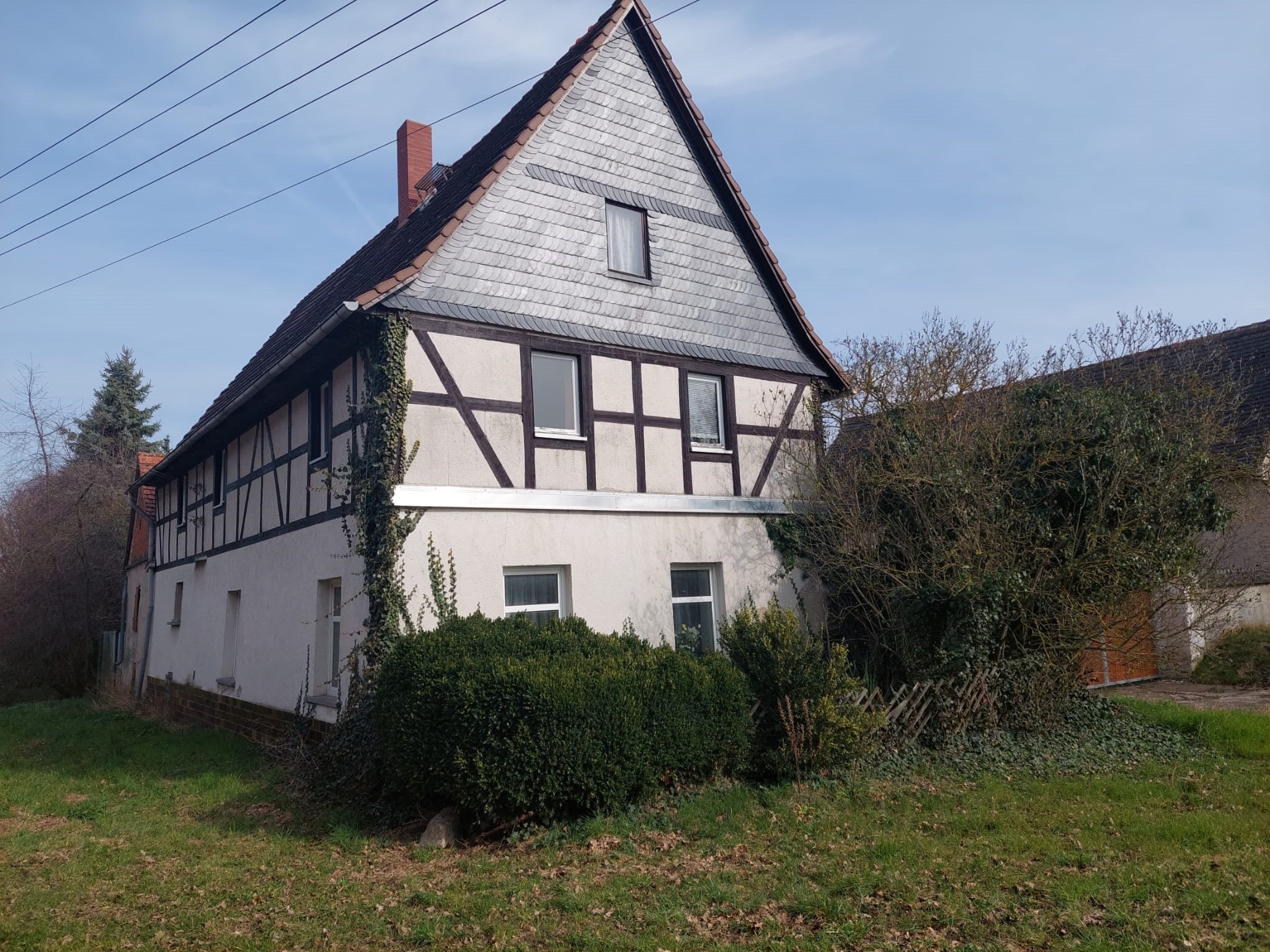 Bauernhaus zum Kauf 75.000 € 7 Zimmer 103 m²<br/>Wohnfläche 803 m²<br/>Grundstück Gernstedt Lanitz-Hassel-Tal 06628