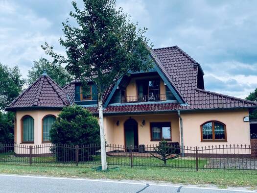 Einfamilienhaus zum Kauf 399.500 € 6 Zimmer 123 m² 1.667 m² Grundstück frei ab sofort Briesen Briesen (Mark) 15518
