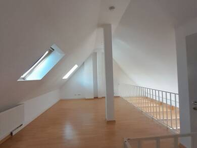 Wohnung zur Miete 530 € 2,5 Zimmer 79,6 m² Dachgeschoss, 4. Geschoss frei ab sofort Wachsenburgstraße 19 Arnstadt Arnstadt 99310