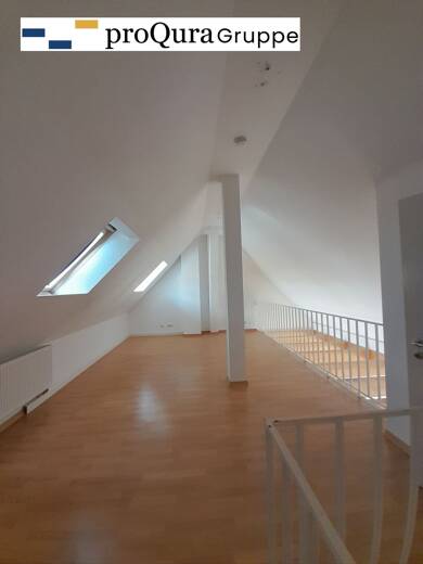 Wohnung zur Miete 530 € 2,5 Zimmer 79,6 m² Dachgeschoss, 4. Geschoss frei ab sofort Wachsenburgstraße 19 Arnstadt Arnstadt 99310