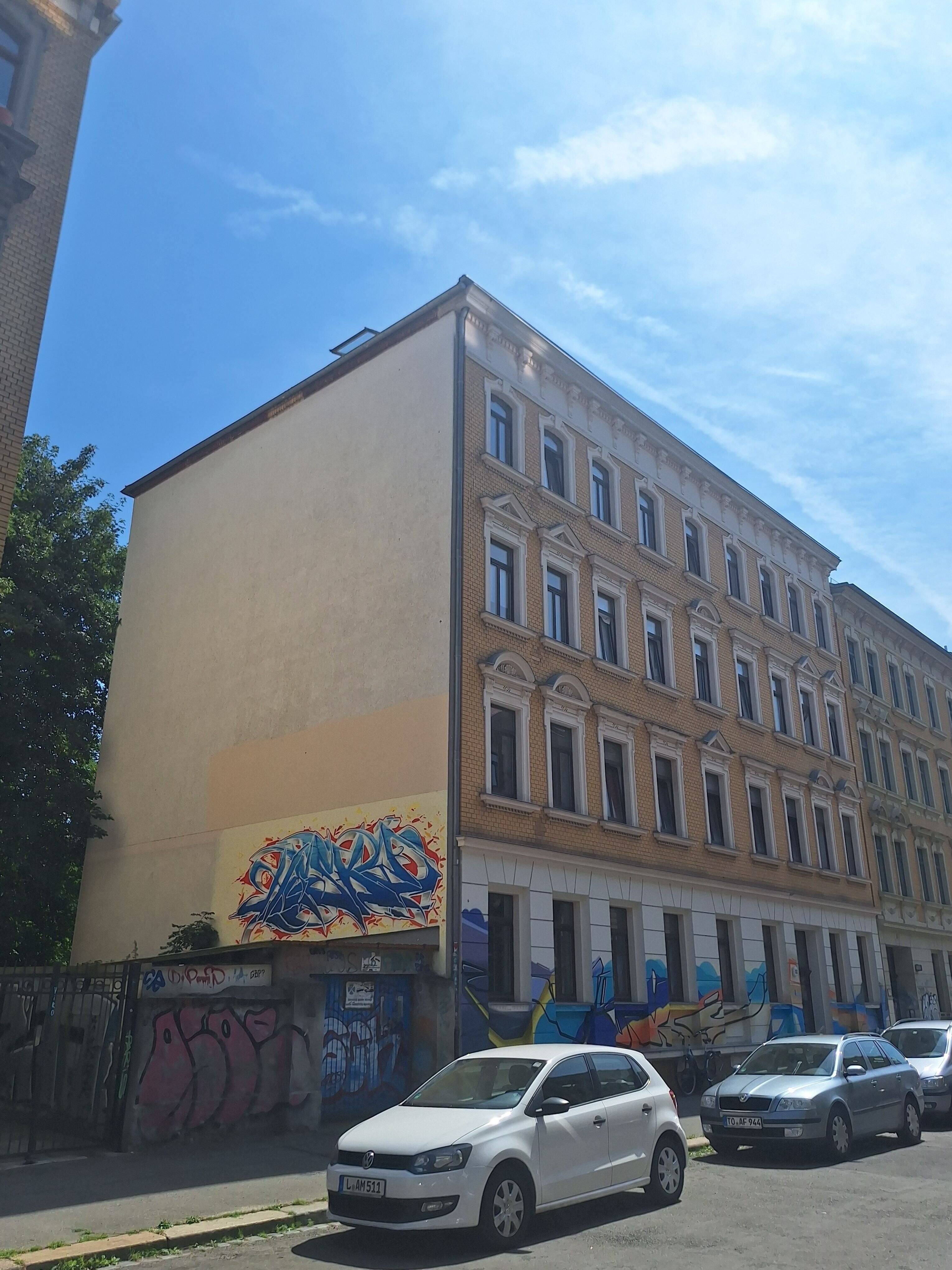 Property thumbnail 2