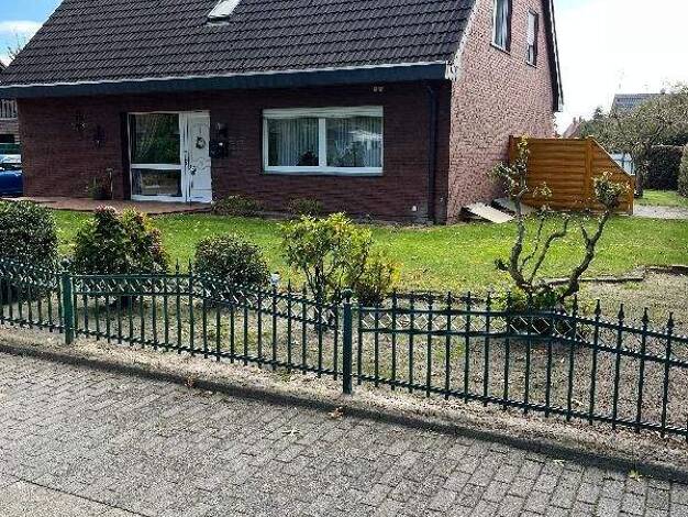 Haus zum Kauf 279.000 € 7 Zimmer 145 m² 665 m² Grundstück Rhede 26899
