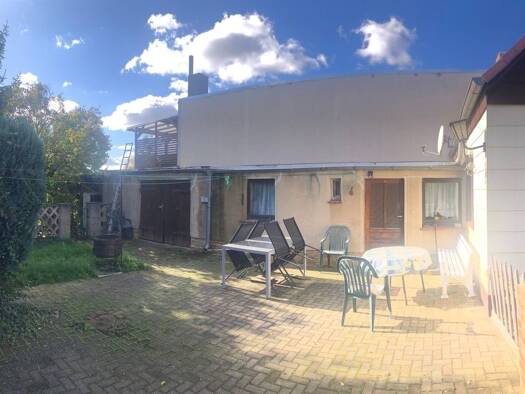 Einfamilienhaus zum Kauf 160.000 € 3 Zimmer 57 m² 990 m² Grundstück frei ab sofort Weststraße Markranstädt 04420