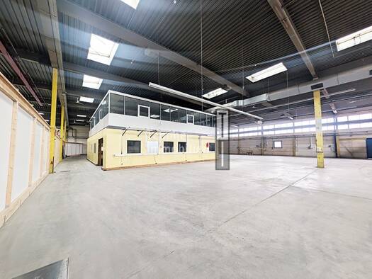 Lagerhalle zur Miete 5,80 € 2.508 m² Lagerfläche teilbar ab 1.615 m² Braunsbach Fürth 90765
