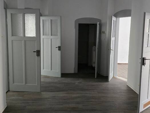 Wohnung zur Miete 1.700 € 4,5 Zimmer 142,1 m² Geschoss EG/4 frei ab 15.09.2026 Kurt-Frölich-Straße 13 Strehlen Ortsamtsbereich Prohlis 01219