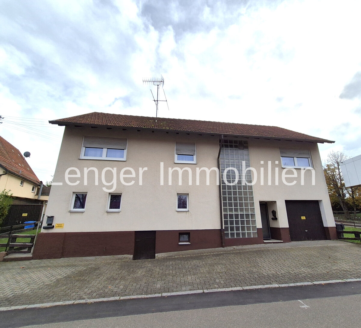 Einfamilienhaus zum Kauf 269.000 € 6,5 Zimmer 156 m²<br/>Wohnfläche 382 m²<br/>Grundstück Geislingen Geislingen 72351