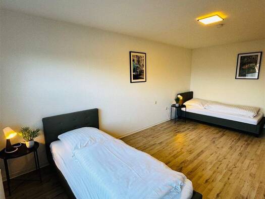 Wohnung zur Miete 13 € 6 Zimmer 150 m² Westrhauderfehn Rhauderfehn 26817