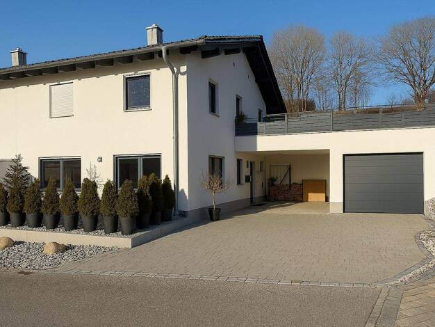 Doppelhaushälfte zum Kauf 499.500 € 4 Zimmer 121,1 m² 369 m² Grundstück Zachenberg 94239