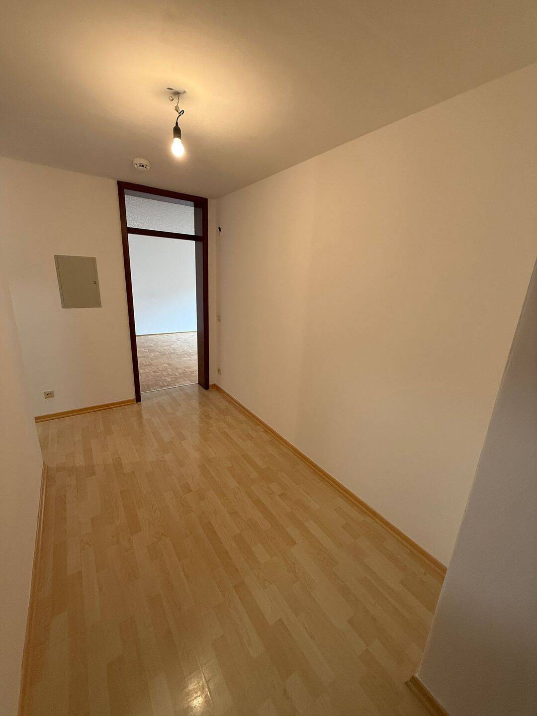 Diese gemütliche 2-Zimmer-Wohnung mit Einbauküche. "Zentrale Lage" – Nürnberg – Vorschaubild 17