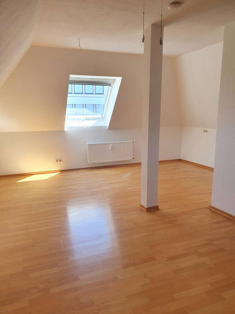 Wohnung zur Miete 475 € 1 Zimmer 44 m² Dachgeschoss, 4. Geschoss frei ab 01.08.2025 Lange Str. 13-15 Stadtmitte Offenburg 77652