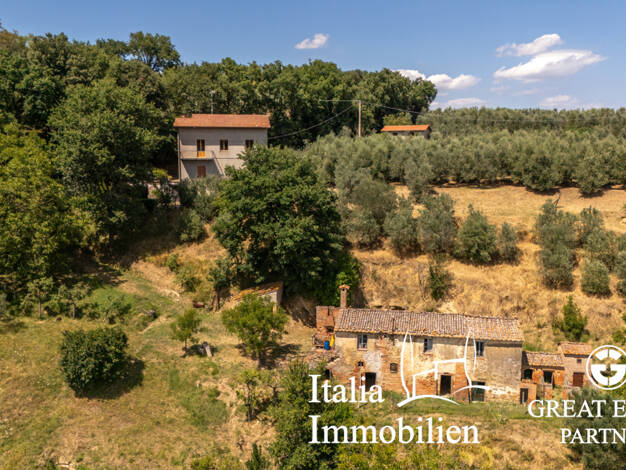 Bauernhaus zum Kauf 650.000 € 7 Zimmer 290 m² 37.000 m² Grundstück Montepulciano 53045