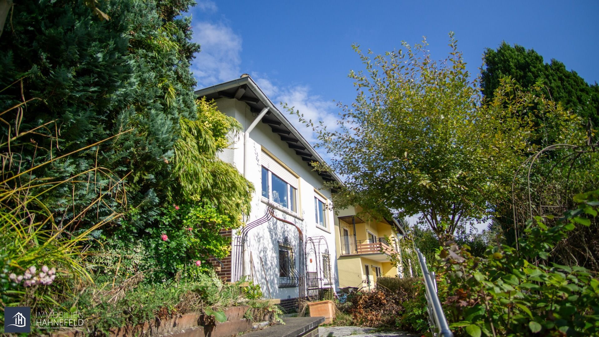 Bungalow zum Kauf 199.000 € 6 Zimmer 127,8 m²<br/>Wohnfläche 784 m²<br/>Grundstück ab sofort<br/>Verfügbarkeit Blessenbach Weinbach 35796