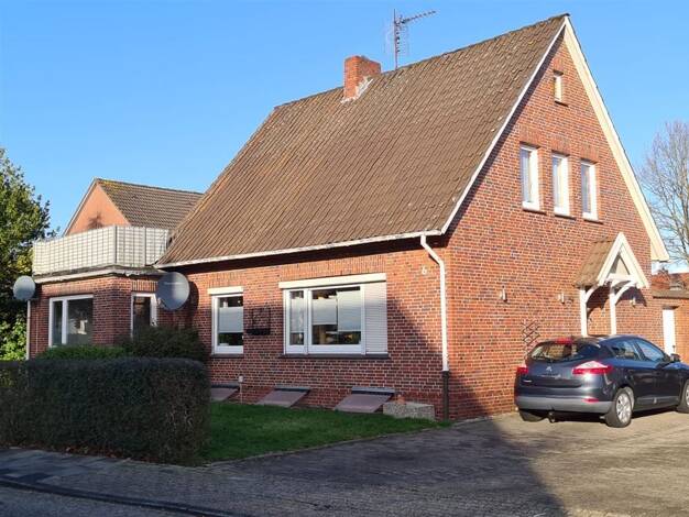Einfamilienhaus zum Kauf 179.000 € 5 Zimmer 125 m² 550 m² Grundstück Varel Varel , Jadebusen 26316