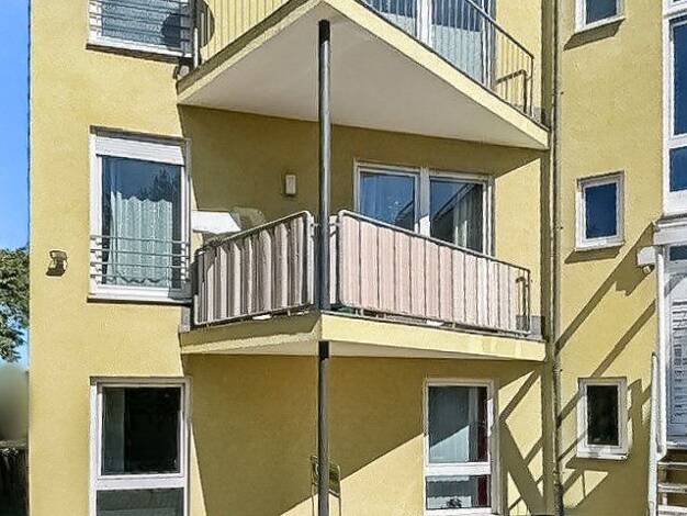 Wohnung zum Kauf 159.000 € 4 Zimmer 81 m² 1. Geschoss Frankfurt 15234