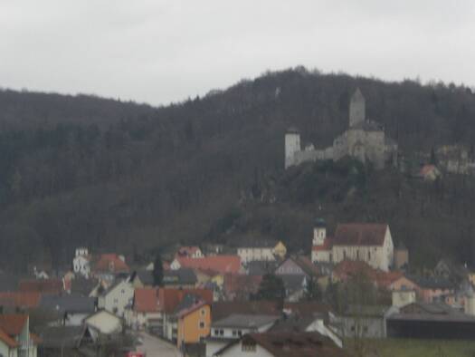 Wohnung zur Miete 600 € 4 Zimmer 90 m² Geschoss -2/2 frei ab sofort Kipfenberg Kipfenberg 85110