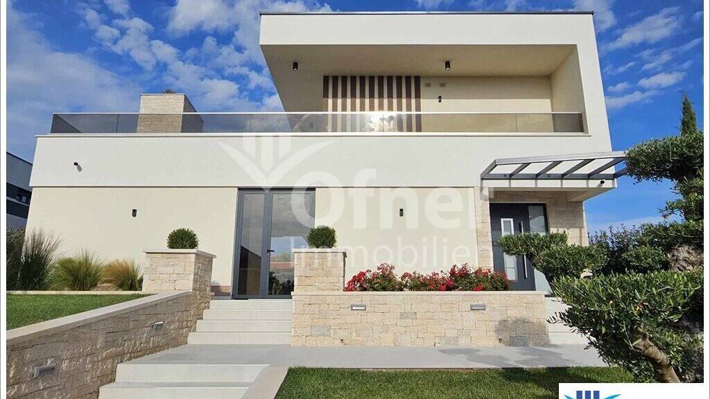 Villa zum Kauf 1.650.000 € 5 Zimmer 360 m² 962 m² Grundstück Porec 52440
