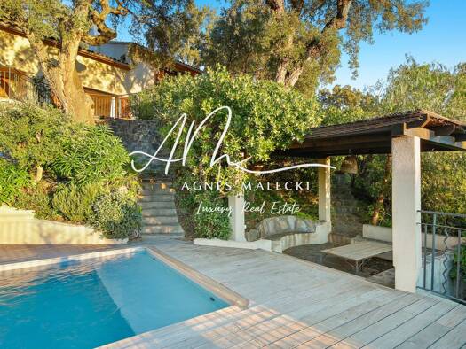 Haus zum Kauf 2.690.000 € 160 m² 2.100 m² Grundstück Rayol-Canadel-sur-Mer 83820