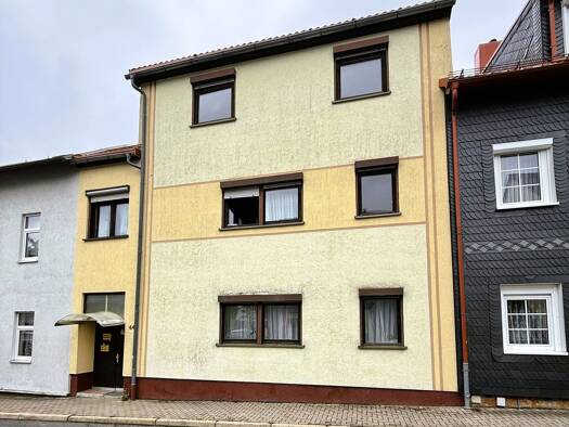 Reihenmittelhaus zum Kauf 120.000 € 12 Zimmer 180 m² 274 m² Grundstück frei ab sofort Ilmenau Ilmenau 98693
