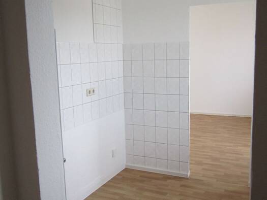 Wohnung zur Miete 541 € 4 Zimmer 83,3 m² 4. Geschoss Parkgasse 5 Crimmitschau 08451